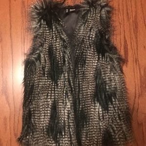 HM faux fur vest